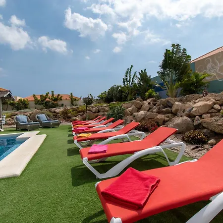 Zarita Wonderful 6 Bedroom סן מיגל דה אבונה