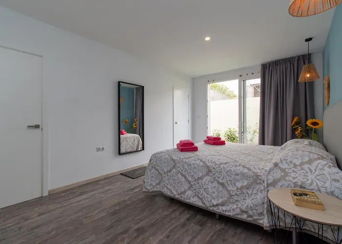 וילה Zarita Wonderful 6 Bedroom *