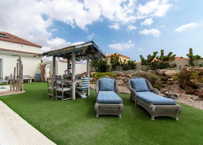 וילה Zarita Wonderful 6 Bedroom